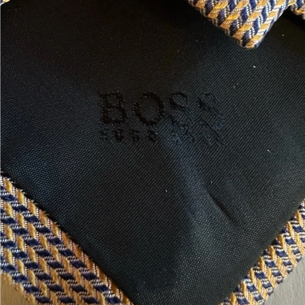 Boss elegant tie
